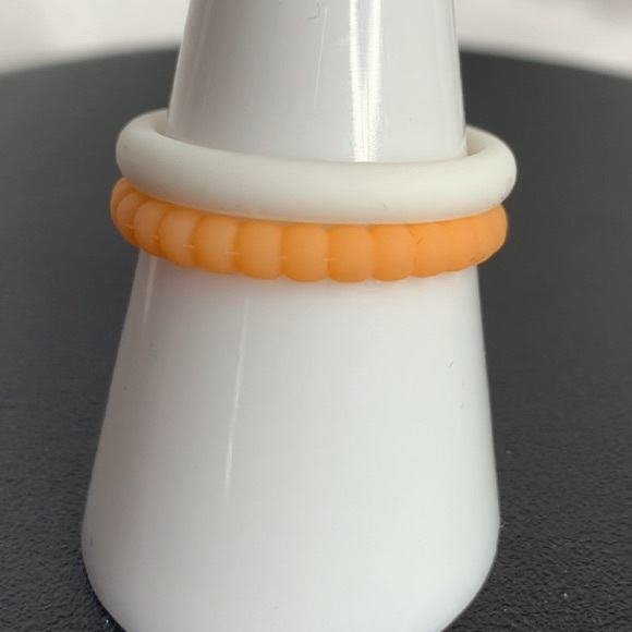 Set Silicone Wedding Ring Stackable Women Rubber Engagement Band Flexible NEW - Picture 3 of 9